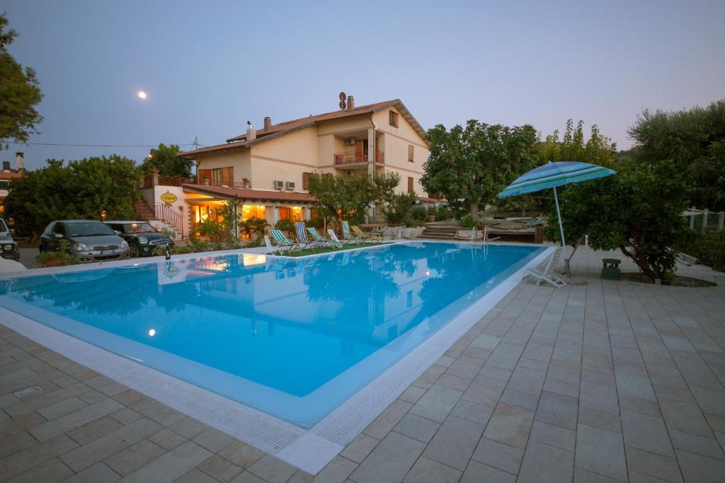 Agriturismo Nardini Villa Роди Гарганико Екстериор снимка